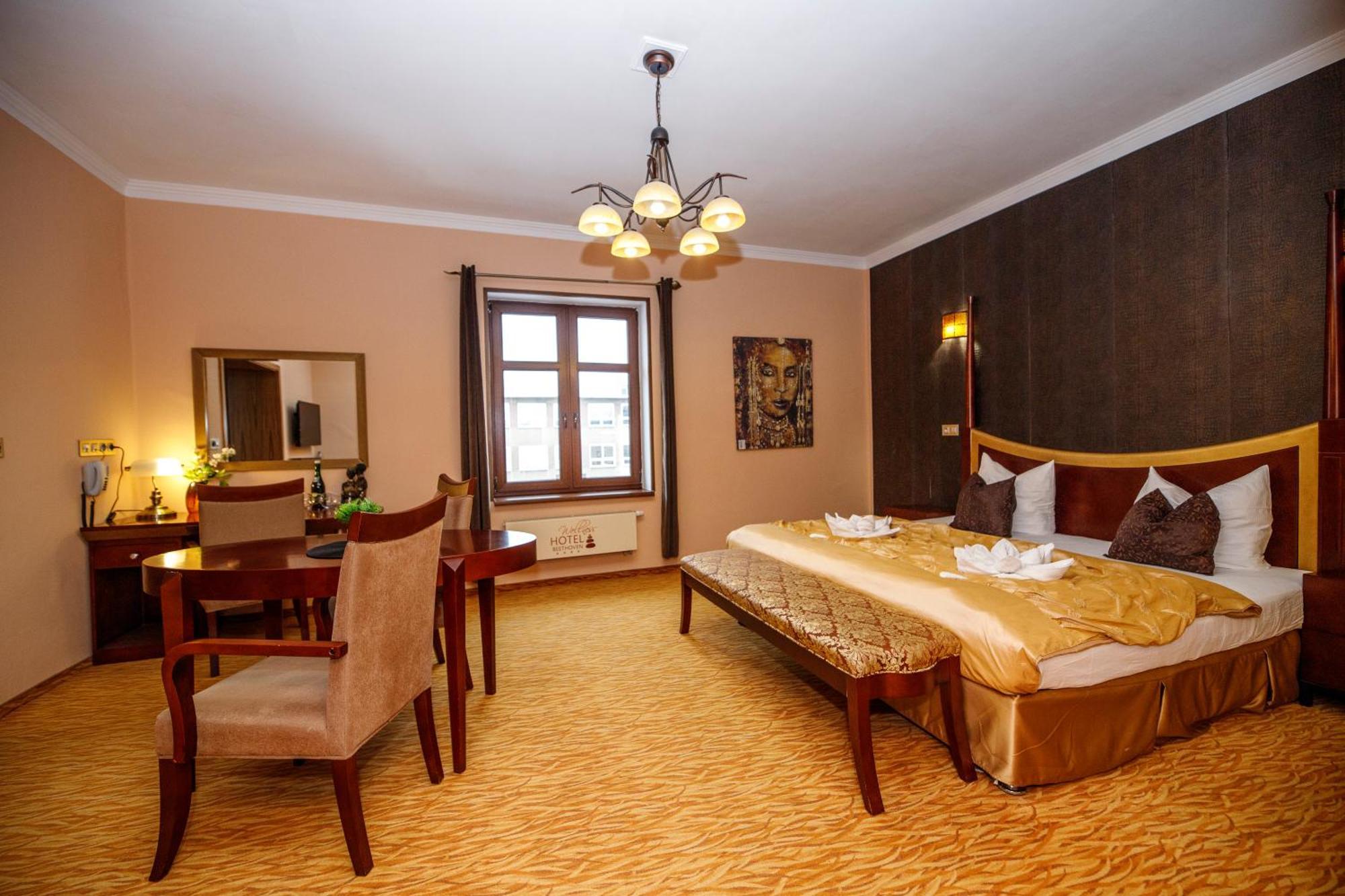 Wellness Hotel Beethoven 霍穆托夫 外观 照片