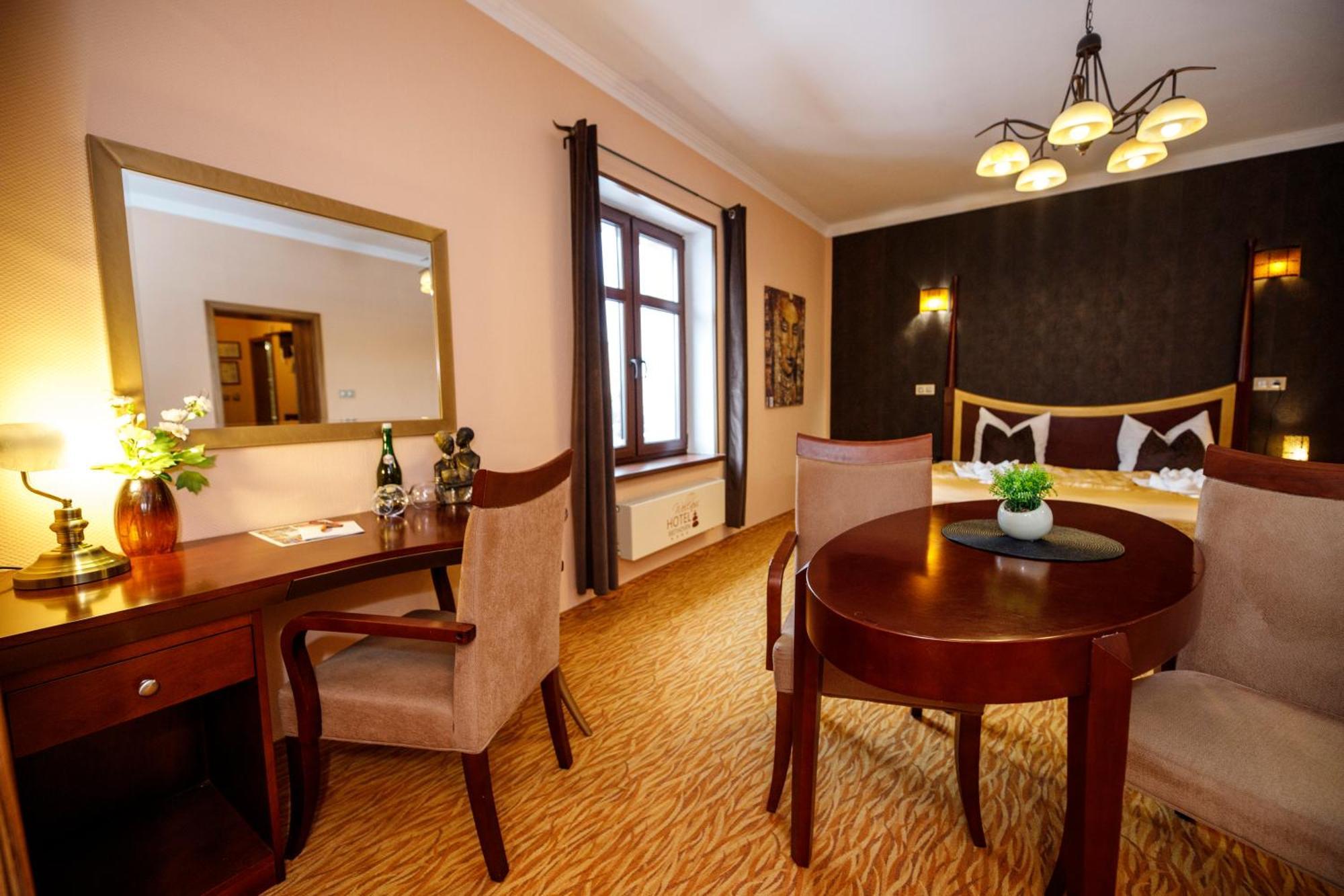 Wellness Hotel Beethoven 霍穆托夫 外观 照片