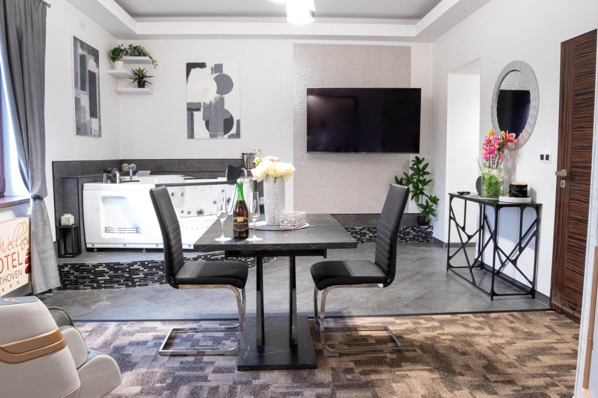 Wellness Hotel Beethoven 霍穆托夫 外观 照片